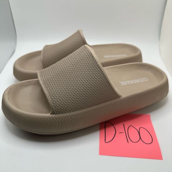 CUSHIONAIRE Women's cloud recovery slide sandals with +Comfort 7 KHAKI - Picture 3 of 7